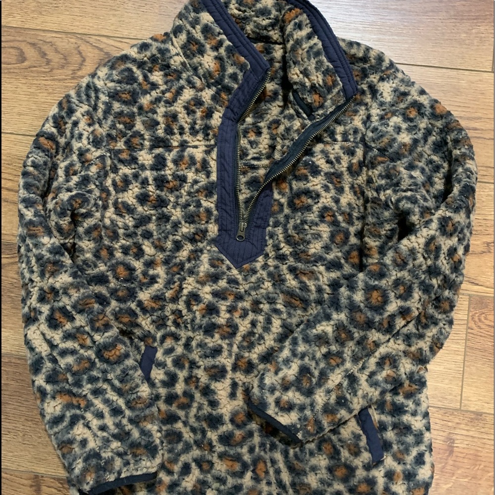 Cheetah Sherpa size Small